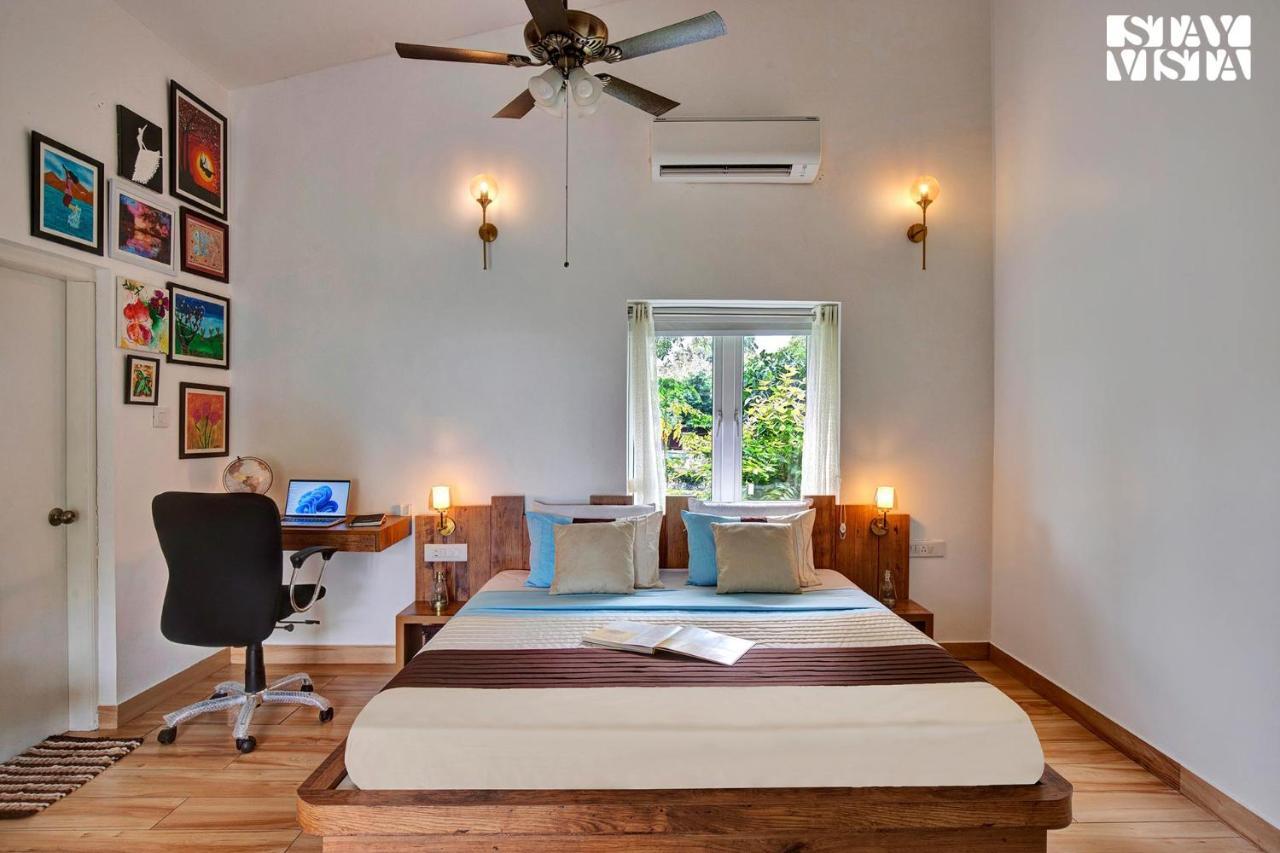 Stayvista At Idyllic Farmhouse - A Glasshouse With Outdoor Pool Gurgaon Zewnętrze zdjęcie
